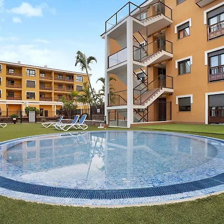 Island 77 Apartment